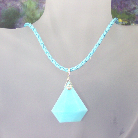 C0143 - Blue Diamond Dreams length 18" C0143 - Blue Diamond Dreams length 18"