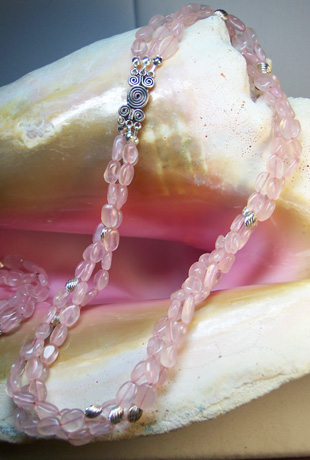 N0040 – Cotton Candy – 18” Three Strands N0040 – Cotton Candy – 18” Three Strands
